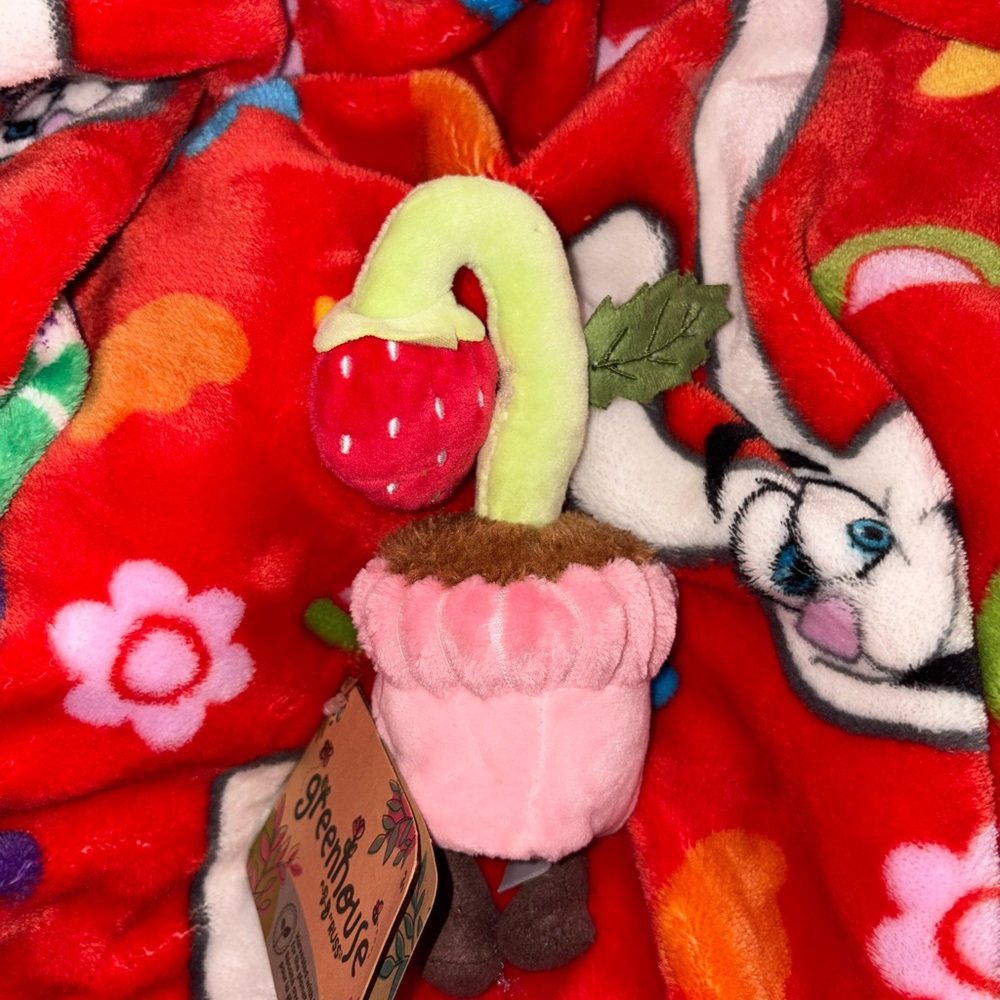 NWT Greenhouse Russ Plush Strawberry Potted Plant 6 INCHES Kaitlyn” QUICK SHIP - Picture 2 of 4
